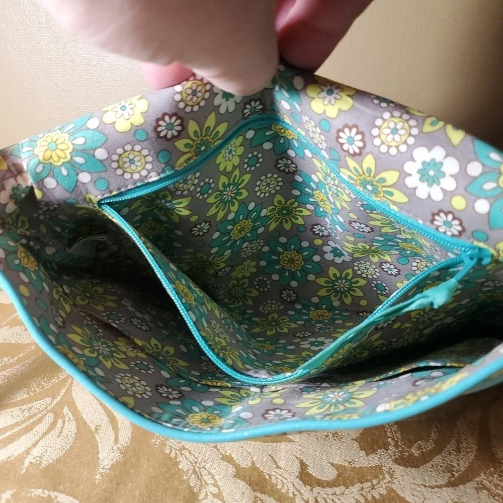 Vera Bradley Medium Crossbody Bag‎ Women Blue Yellow Sun Valley Paisley Floral